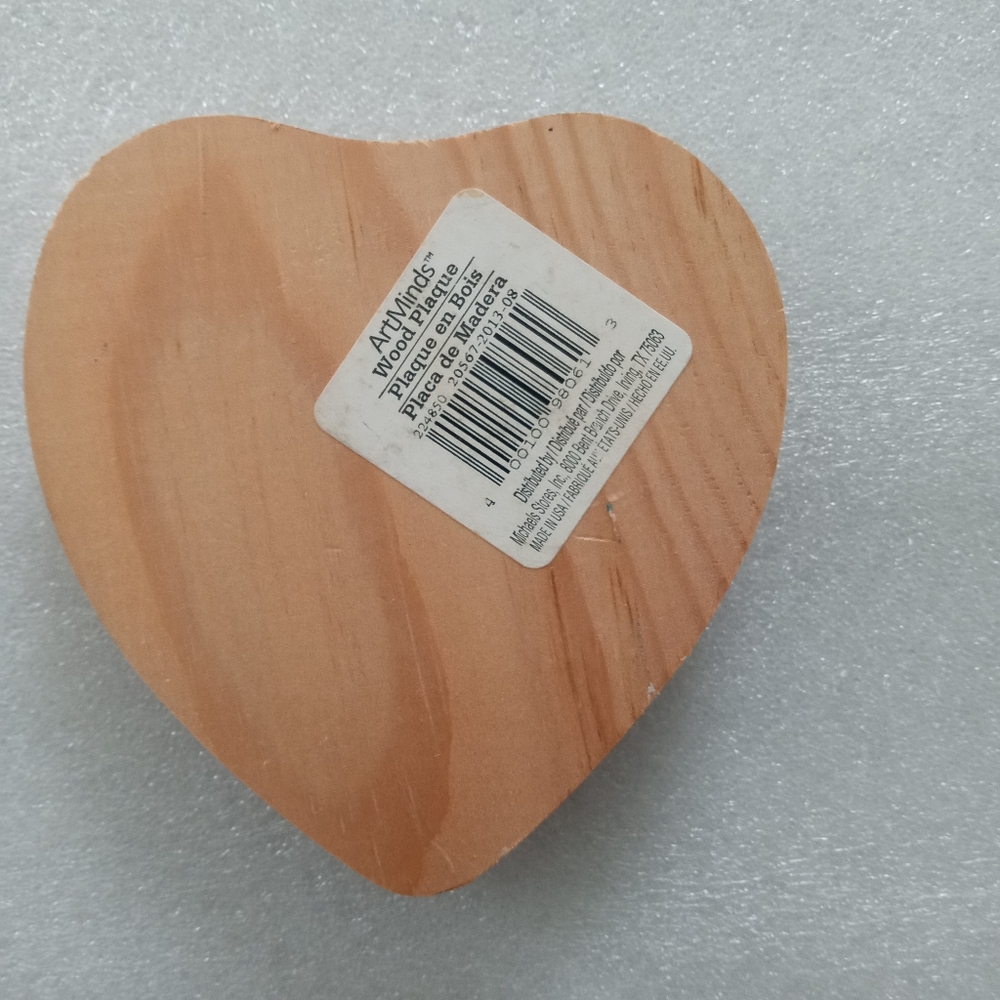 Natural Wood Plaque Heart Decor - 4" x 4" - Picture 9 of 10